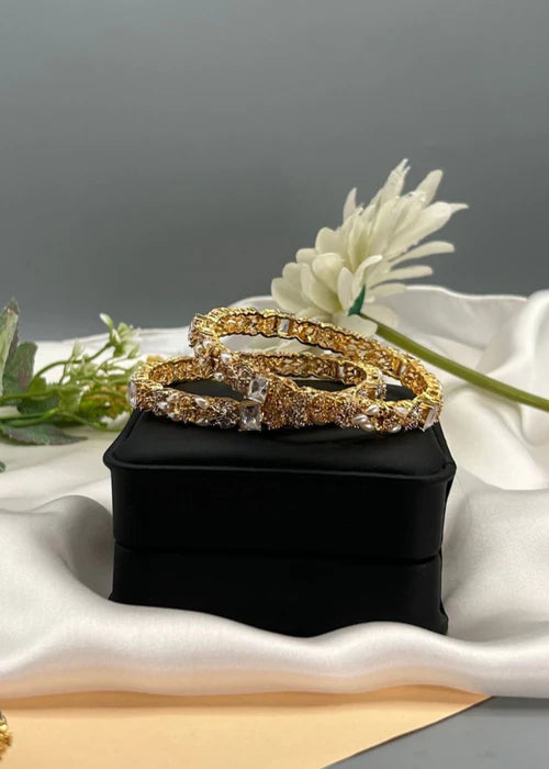 𝑬𝒍𝒆𝒈𝒂𝒏𝒕 𝑮𝒐𝒍𝒅-𝑷𝒍𝒂𝒕𝒆𝒅 𝑬𝒂𝒓 𝑩𝒂𝒏𝒈𝒍𝒆𝒔 𝑷𝒆𝒓𝒇𝒆𝒄𝒕 𝒇𝒐𝒓 𝑷𝒂𝒓𝒕𝒚 𝑾𝒆𝒂𝒓 𝒂𝒏𝒅 𝑺𝒑𝒆𝒄𝒊𝒂𝒍 𝑶𝒄𝒄𝒂𝒔𝒊𝒐𝒏𝒔