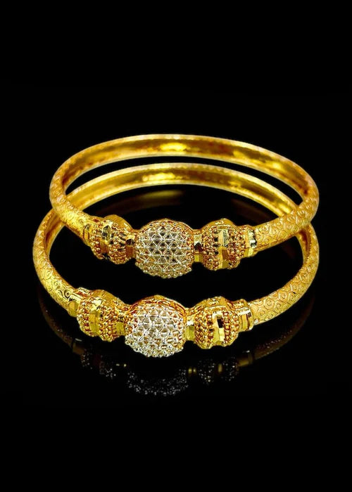 𝑩𝒆𝒂𝒖𝒕𝒊𝒇𝒖𝒍 𝑺𝒕𝒐𝒏𝒆-𝑺𝒕𝒖𝒅𝒅𝒆𝒅 𝑬𝒂𝒓 𝑪𝒖𝒇𝒇𝒔 𝒘𝒊𝒕𝒉 𝑳𝒖𝒙𝒖𝒓𝒊𝒐𝒖𝒔 𝑭𝒊𝒏𝒊𝒔𝒉𝒊𝒏𝒈 𝒇𝒐𝒓 𝑾𝒆𝒅𝒅𝒊𝒏𝒈 𝑬𝒗𝒆𝒏𝒕𝒔