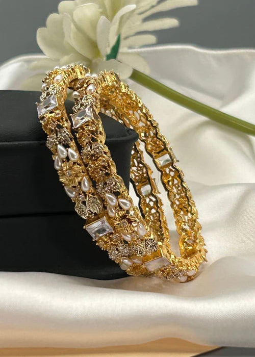 𝑬𝒍𝒆𝒈𝒂𝒏𝒕 𝑮𝒐𝒍𝒅-𝑷𝒍𝒂𝒕𝒆𝒅 𝑬𝒂𝒓 𝑩𝒂𝒏𝒈𝒍𝒆𝒔 𝑷𝒆𝒓𝒇𝒆𝒄𝒕 𝒇𝒐𝒓 𝑷𝒂𝒓𝒕𝒚 𝑾𝒆𝒂𝒓 𝒂𝒏𝒅 𝑺𝒑𝒆𝒄𝒊𝒂𝒍 𝑶𝒄𝒄𝒂𝒔𝒊𝒐𝒏𝒔