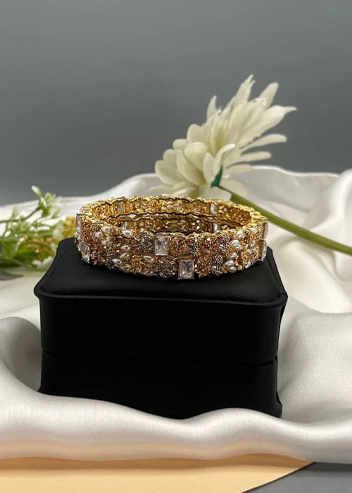 𝑬𝒍𝒆𝒈𝒂𝒏𝒕 𝑮𝒐𝒍𝒅-𝑷𝒍𝒂𝒕𝒆𝒅 𝑬𝒂𝒓 𝑩𝒂𝒏𝒈𝒍𝒆𝒔 𝑷𝒆𝒓𝒇𝒆𝒄𝒕 𝒇𝒐𝒓 𝑷𝒂𝒓𝒕𝒚 𝑾𝒆𝒂𝒓 𝒂𝒏𝒅 𝑺𝒑𝒆𝒄𝒊𝒂𝒍 𝑶𝒄𝒄𝒂𝒔𝒊𝒐𝒏𝒔