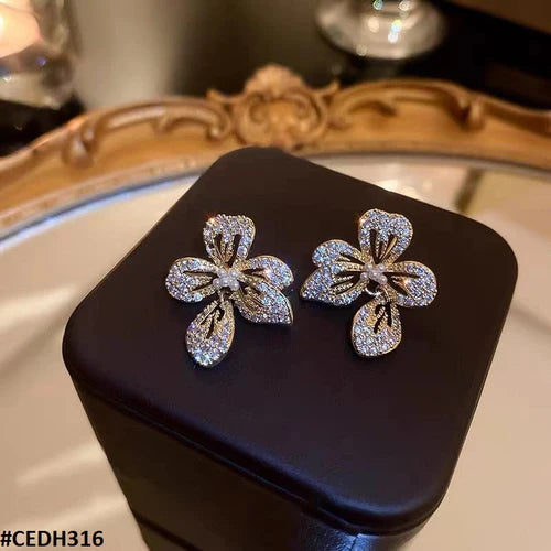 𝑳𝒐𝒏𝒈 𝑫𝒓𝒐𝒑 𝑬𝒂𝒓𝒓𝒊𝒏𝒈𝒔 𝒘𝒊𝒕𝒉 𝑪𝒓𝒚𝒔𝒕𝒂𝒍 𝑺𝒉𝒊𝒏𝒆 𝒇𝒐𝒓 𝑬𝒗𝒆𝒏𝒊𝒏𝒈 𝒂𝒏𝒅 𝑭𝒐𝒓𝒎𝒂𝒍 𝑪𝒆𝒍𝒆𝒃𝒓𝒂𝒕𝒊𝒐𝒏𝒔